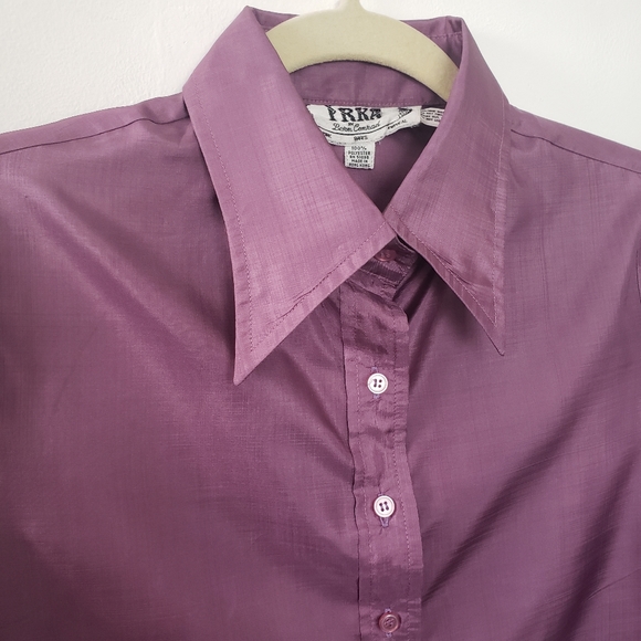 Shirt - Picture 2 of 6